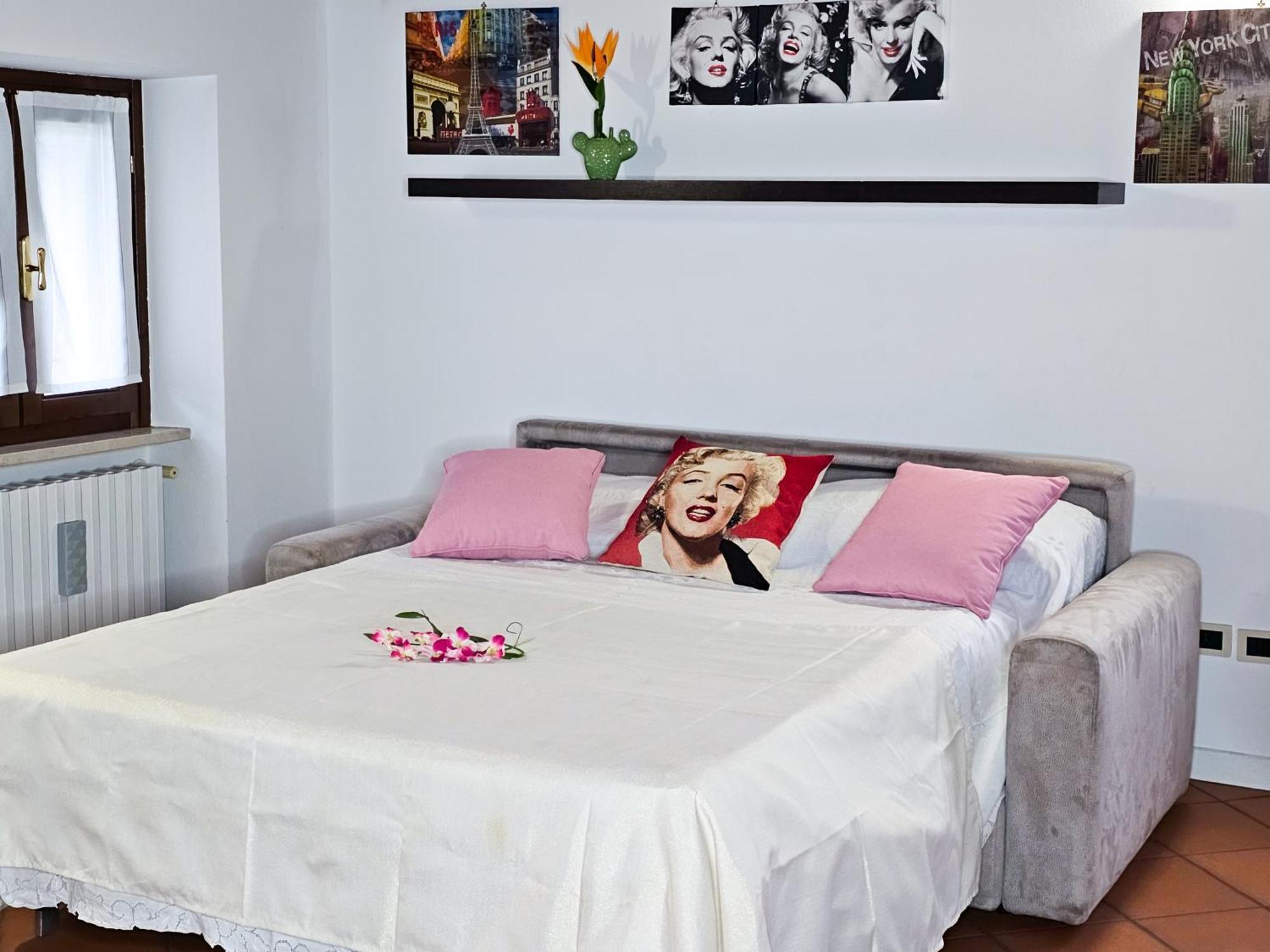 Ferienwohnung Casa Marilyn Desenzano del Garda Exterior foto